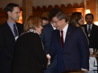 Türkiye’nin Davos’taki Yemeğine Büyük İlgi