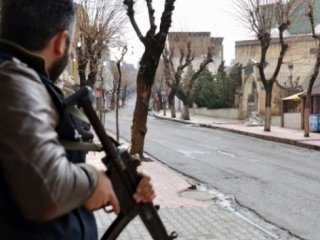 Emniyet müdürlüğüne roketli saldırı