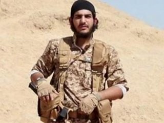 Kafa Kesme Videosuyla Tehdit Etti