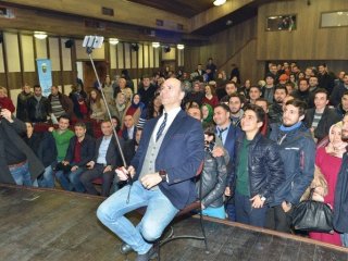 Cem Öğretir Ders Verdi