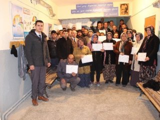 232 Kişi Belgelerini Aldı