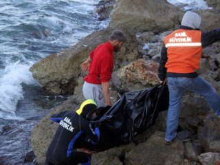 İnsanlık yine kıyıya vurdu!