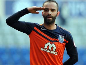 Semih'ten Amed Tribünlerine Asker Selamı!