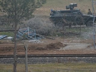 Sınıra Yaklaşan Araç Havaya Uçuruldu!