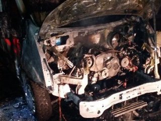 Park Halindeki Ambulans Alev Aldı