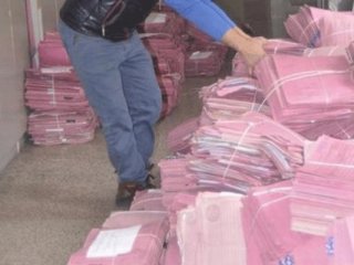 İcra dosyaları dışarıya taştı