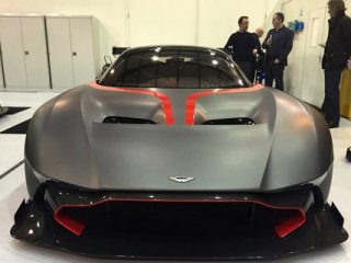 2.4 Milyon Dolarlık Makina! Aston Martin Vulcan
