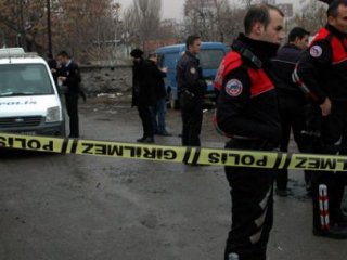 Ankara'da hareketli saatler! Polise saldırı