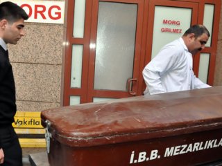 10 Aylık Bebeğini Baltayla Öldürdü