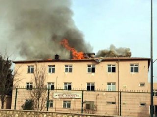 Alçaklar Hastane Yaktı!