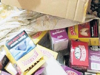 Lüks AVM’ye kaçak puro baskını