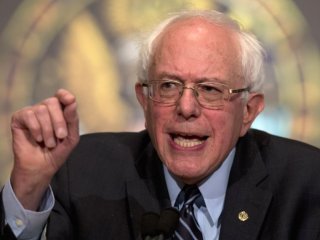ABD'de Sosyalist Aday Sanders Sürprizi