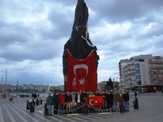 Terörü Böyle Protesto Ettiler