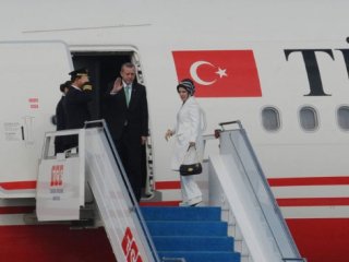 Cumhurbaşkanı Erdoğan Türkiye’ye Döndü