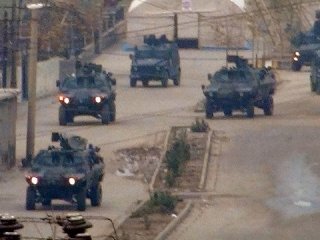 Sur'da Çatışma: 1'i Ağır 3 Asker Yaralı