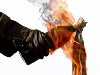 Yüzü Maskeli Gruplar Polisle Çatıştı