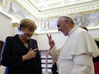 Papa’dan ‘Merkel’ İtirafı