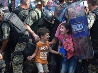 Türkiye'den Bin Sığınmacı Aldılar