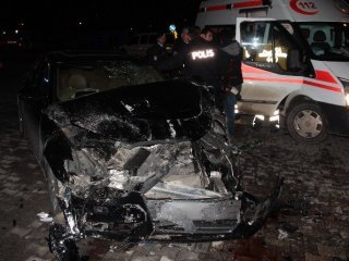 Zırhlı Polis Aracı Kaza Yaptı