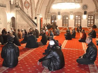 AA Muhabiri Kılıç İçin Mevlit Okutuldu