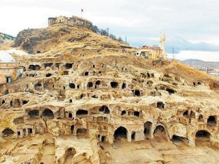 TOKİ'nin Bulduğu Yeraltı Şehri!