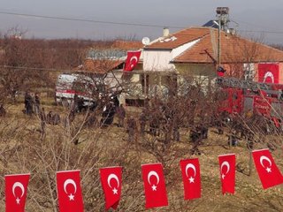 Şehit Olunca Ailesinin Evine Yol Yapıldı