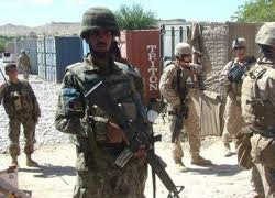 Afganistan'da 2 ISAF askeri öldü