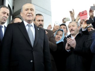 Bahçeli'nin Avukatı Dosyadan Çekildi