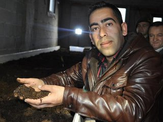 Niğdeli Girişimci Solucan Gübresiyle 10 Kat Büyüdü
