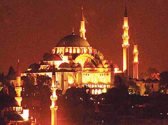 Üç ayların rahmet kapısı aralanıyor