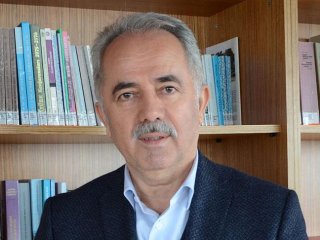 '28 Şubat'ı Hatırlayınca İnsanlığımdan Utanıyorum'