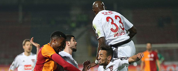 Galatasaray Gaziantep'te Hüsrana Uğradı