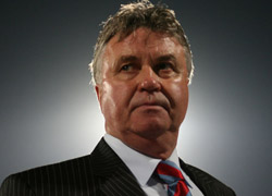 Çinliler, Hiddink'e aldığı maaşının üç katını önermiş