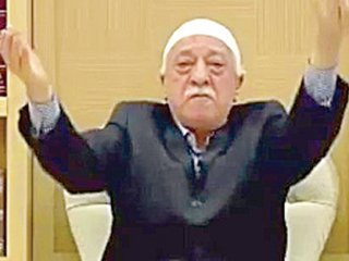 FETÖ'de Tutuklu Sayısı 400'e Yaklaştı