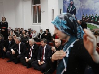 Hükümet Şimdi De Alevi Açılımı İçin Kolları Sıvadı