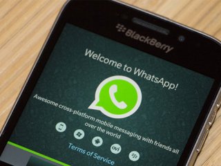 WhatsApp'tan BlackBerry'ye Darbe
