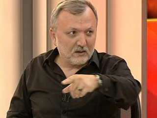 Müsaade İsteyip Ayrıldığını Açıkladı