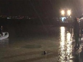 İstanbul'da otomobil denize düştü!