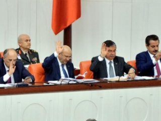 Üç bakanlığın 2016 yılı bütçeleri kabul edildi