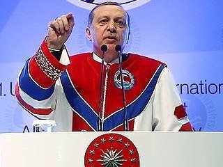 Erdoğan: Ajanlığı gazetecilik diye yutturmak istiyorlar