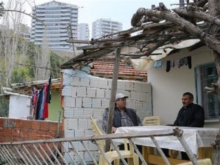 Bakan şehidin ev hayalini gerçekleştirdi