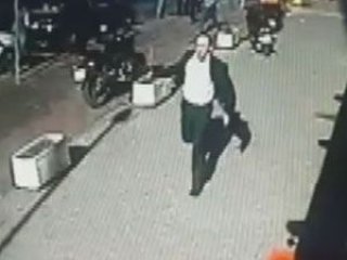 İstanbul'da mahkumun kaçma anı kamerada