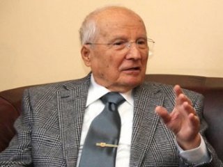 Kenan Evren'in evindeki gizli kasa içinde ne var?