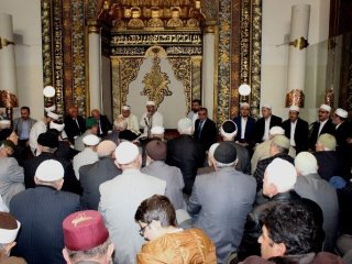 Şehitler için 24 bin hatim okundu