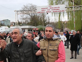 Ankara Kızılay saldırısında ölenlerin kimlikleri belli oldu