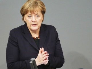 Merkel: Türkiye'nin Avrupa Birliği üyeliği gündemde değil