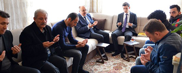 Umut Bulut baba evinde