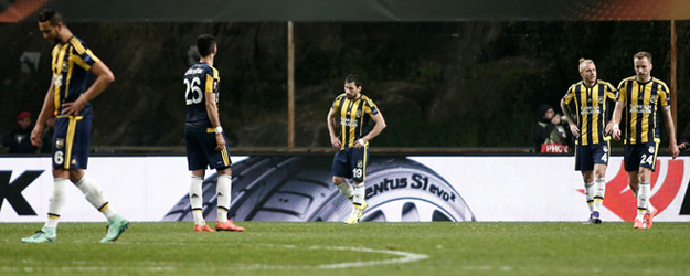 Fenerbahçeli futbolcular hakeme mi saldırdı?