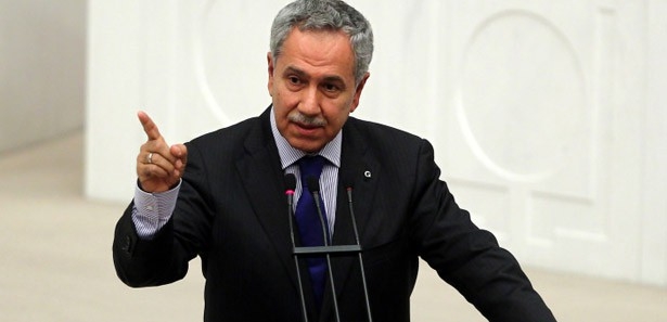 'Senin aklın uçkurunda utanmaz adam!'