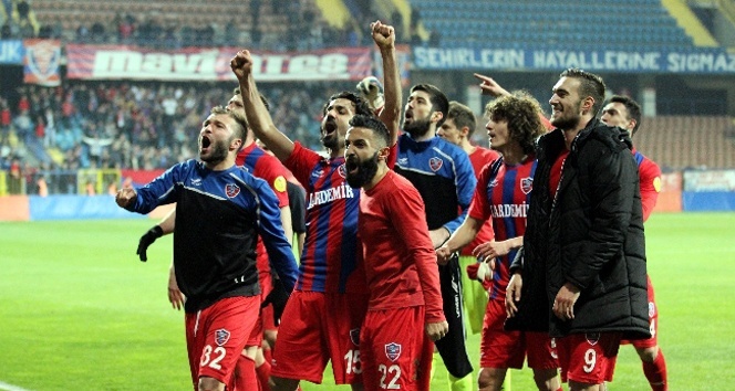 Karabükspor şampiyonluk yolunda ilerliyor
